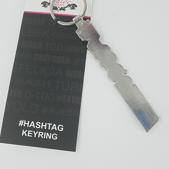 ⚡🎈➡️NWT Metal #YASSQUEEN Keyring - Picture 3 of 3